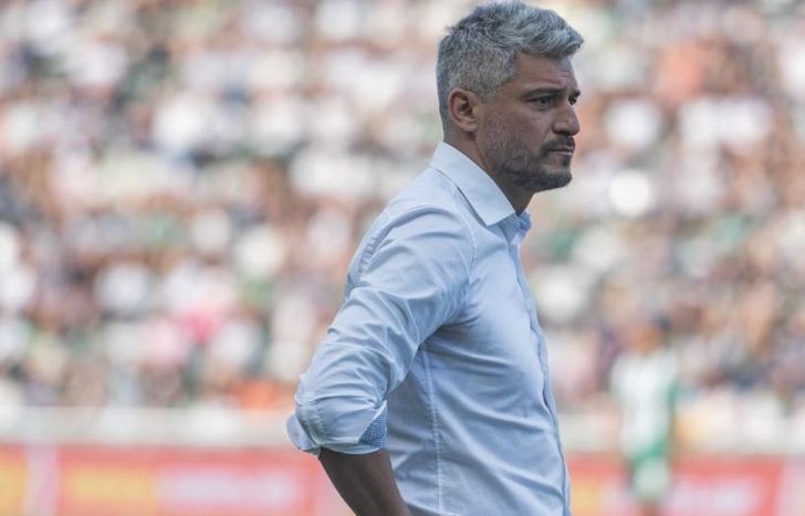 Gustavo Munúa no es más el DT de Banfield.