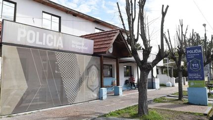 Comisaría 4ª de Lomas de Zamora (Llavallol). Comisaría 4ª de Lomas de Zamora (Llavallol).