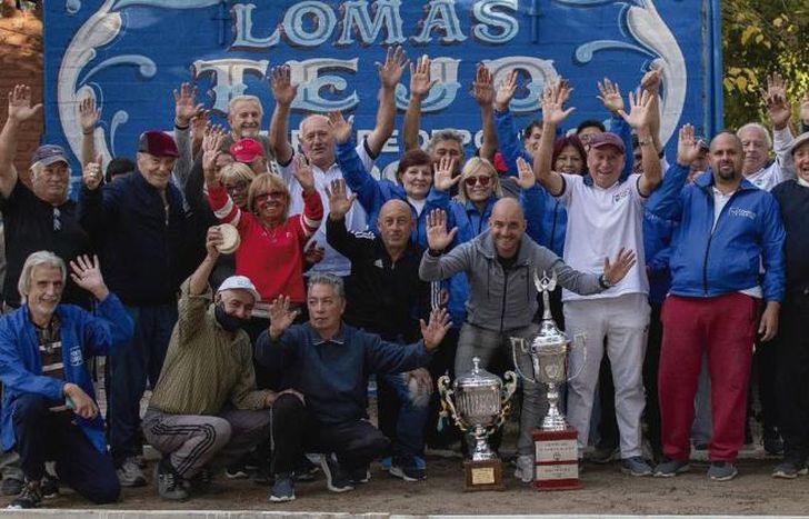 El equipo está compuesto por unos 20 hombres y mujeres de Lomas.