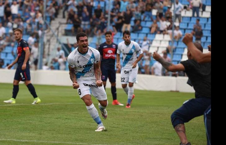 El volante fue unas de las figuras del Celeste en la última temporada.