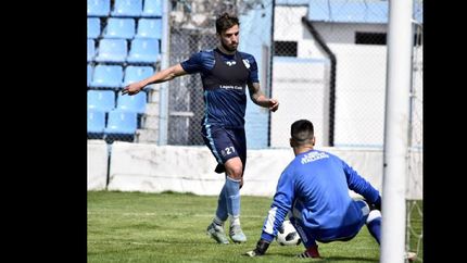El delantero anotó un gol en el amistoso ante Sportivo Italiano.