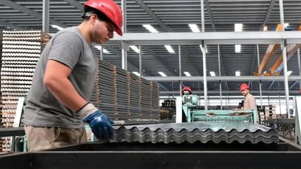 La industria Pyme tuvo una impresionante caída desde que Javier Milei es presidente. La industria Pyme tuvo una impresionante caída desde que Javier Milei es presidente.