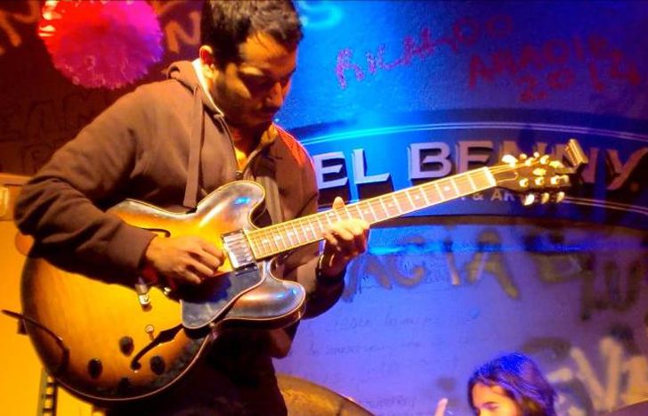 Lucas, notable guitarrista.
