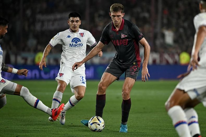 A Rodrigo Castillo le anularon un gol. A Rodrigo Castillo le anularon un gol.