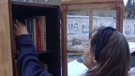 Los vecinos pueden llevarse un ejemplar gratis. Los vecinos pueden llevarse un ejemplar gratis.