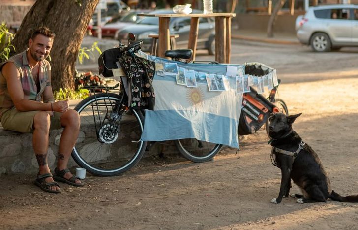 Los compañeros inseparables que recorren el país, de Temperley a cumplir el sueño de dar la vuelta a Argentina.