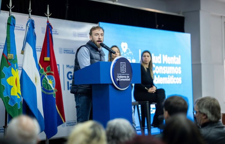 Federico Otermín presentó el programa de abordaje de Salud Mental y Consumos Problemáticos.