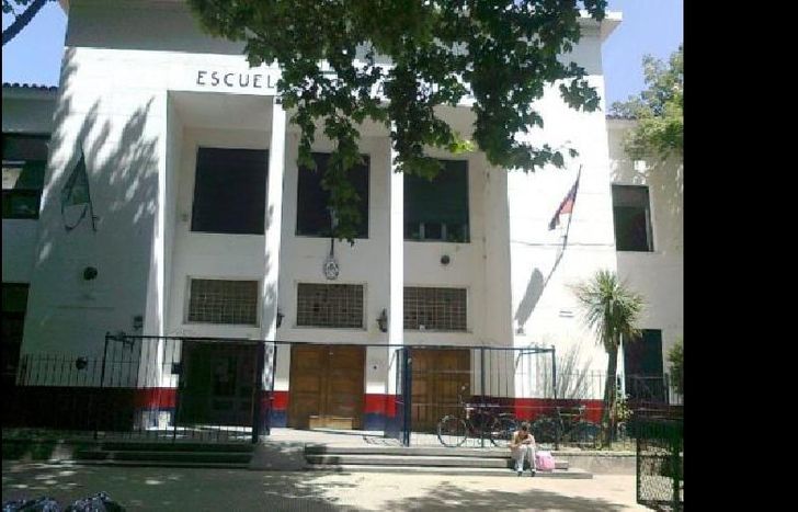 el jueves 2 de 10 a 16 en banfield oeste.