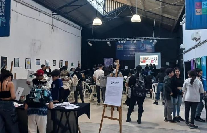 El lanzamiento se hizo en el Centro Cultural El Ceibo, de Banfield.