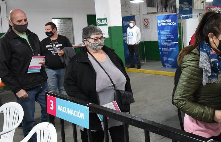 Más de 6 mil vacunas aplicadas en Lomas en las últimas 24 horas.