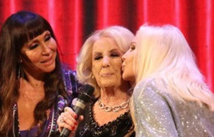 Moria Casán con Mirtha Legrand y Susana Giménez.