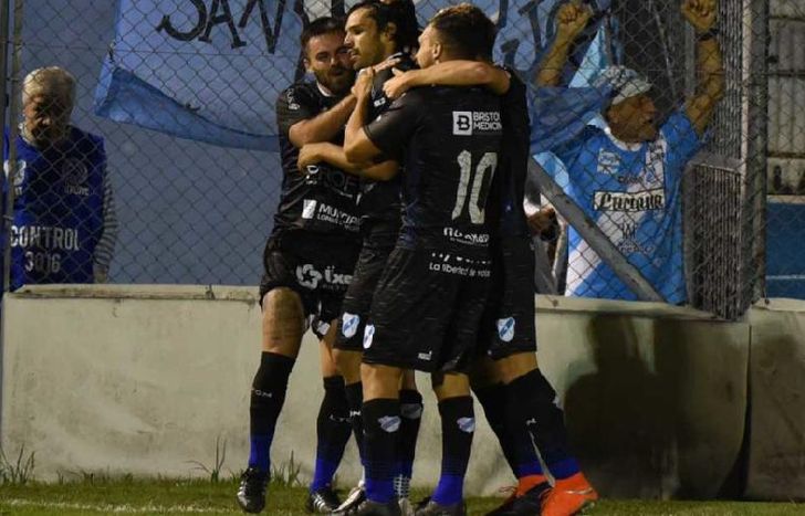 Temperley quiere ganar el último partido.