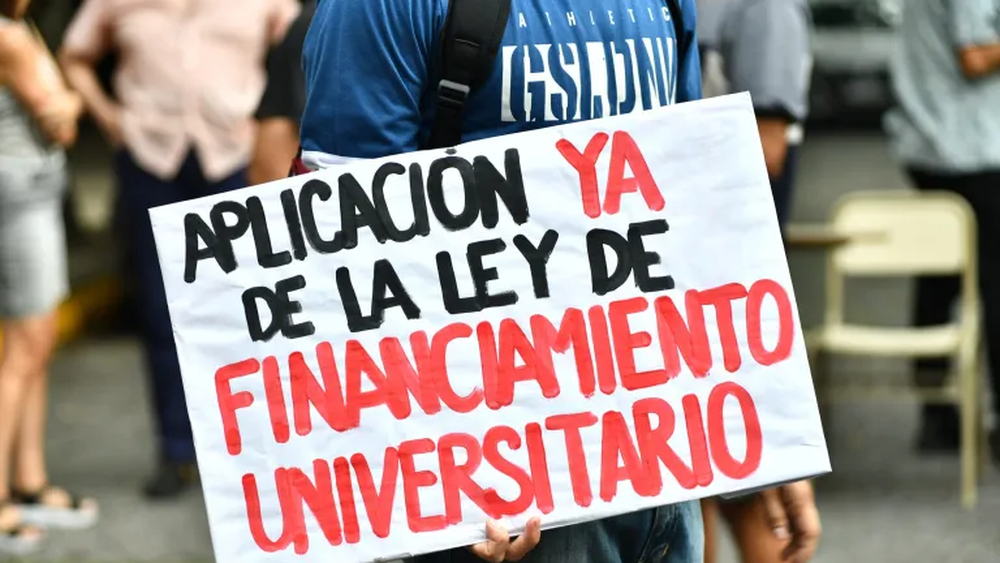 Las universidades están en crisis y esto amenaza la continuidad de las actividades académicas y científicas.