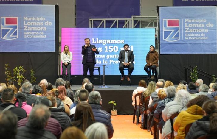 Ya son 2.500 las familias que recibieron su título de propiedad.