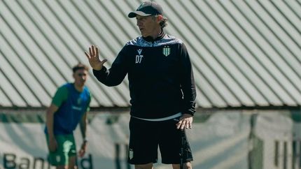 Pedro Troglio ante la chance de clasificación. Pedro Troglio ante la chance de clasificación.