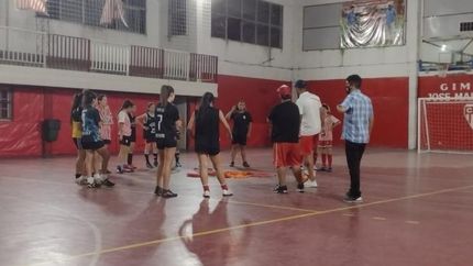 Los Andes probó jugadoras en todas las categorías. Los Andes probó jugadoras en todas las categorías.