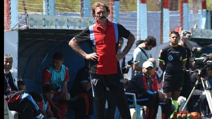 El entrenador Pablo Vico pide paciencia para que el equipo encuentro el volumen de juego.