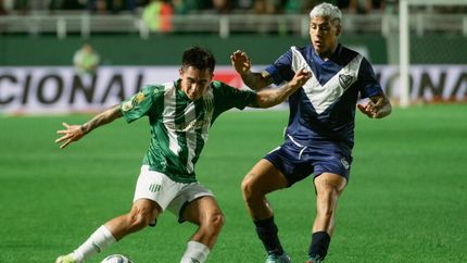 Galván engancha frente a Piñeiro.