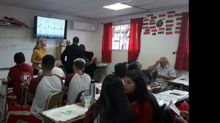 informan a alumnos sobre carreras universitarias