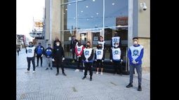 La Asociación de Rescatistas Argentinos realiza iniciativas solidarias en Lomas