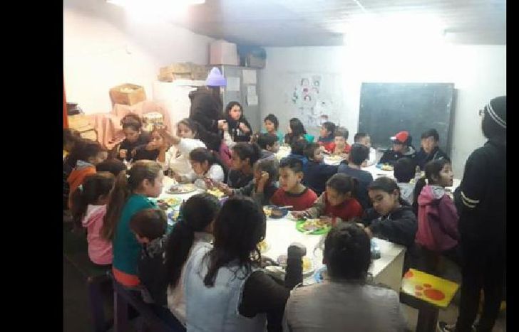 También necesitan renovar mesas y sillas.