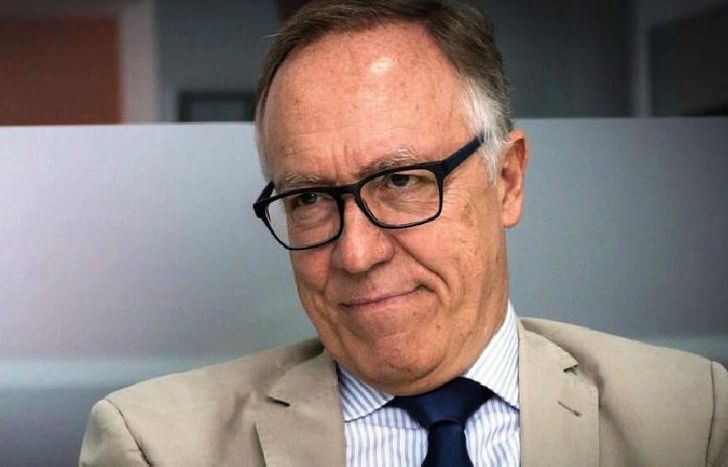 Basta de tomar plata afuera para durar un poquito más”, exigió.