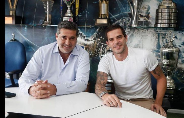 El volante firmó su rescisión y ahora debe decidir si se retira o sigue jugando en otro club.