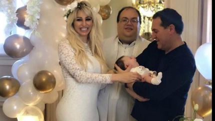 vicky xipolitakis y la comezon del primer ano