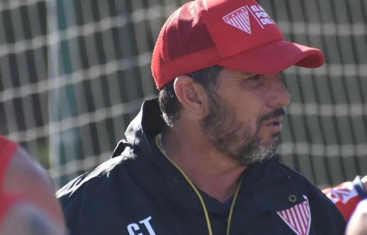 Ruiz quiere un equipo para pelear por el ascenso.