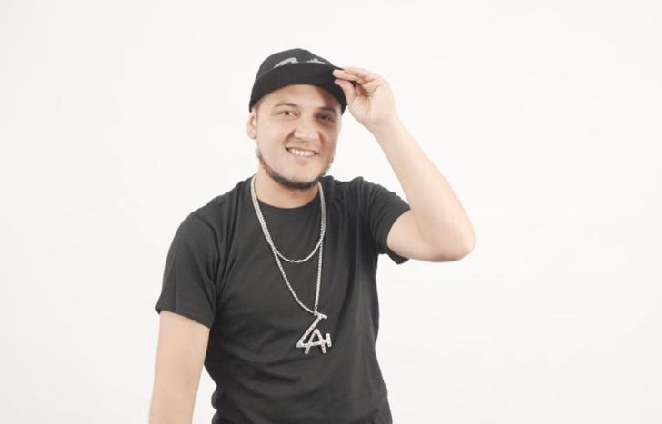 Abel sigue apostando a la música para llegar a las nuevas generaciones.
