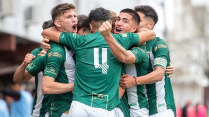 El Taladro celebró en la Fortaleza y se quedó con el Clásico.