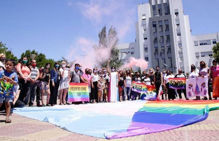 En la Plaza Grigera hubo un acto junto a organizaciones.