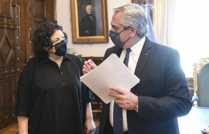 Carla Vizzotti anunció la aprobación de Sinopharm en menores.