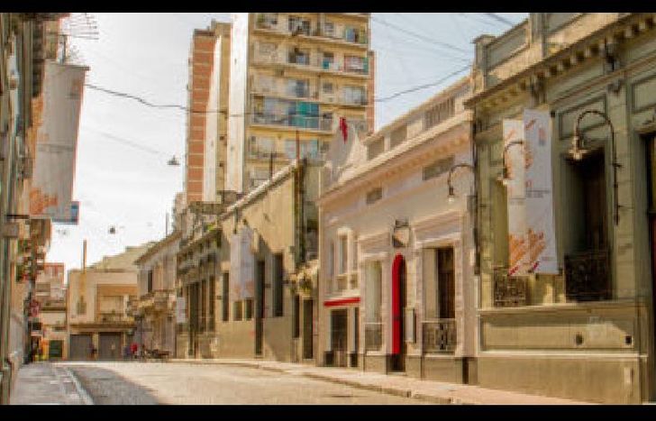 Sucedió en la esquina de Humberto Primo y la avenida Paseo Colón.