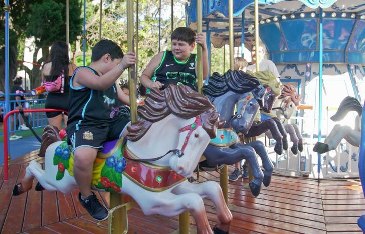 En vacaciones, la diversión está asegurada en Lomas.