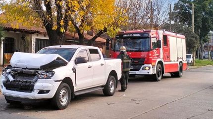 Así quedó la camioneta tras el choque.