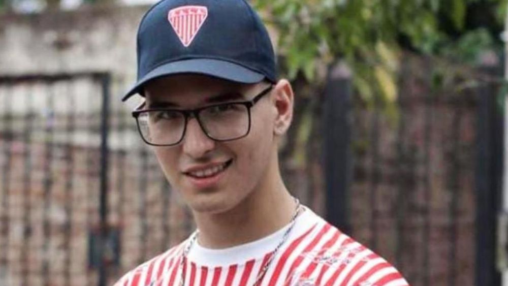 Lautaro Lato Leandro era un cantante oriundo de Fiorito.