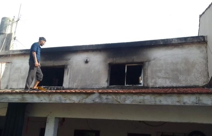 El fuego afectó varios ambientes de la casa.