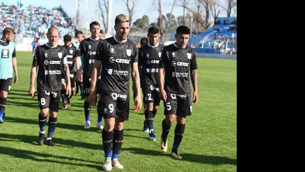 El Celeste, sin victorias, necesita cortar los malos resultados. El Celeste, sin victorias, necesita cortar los malos resultados.