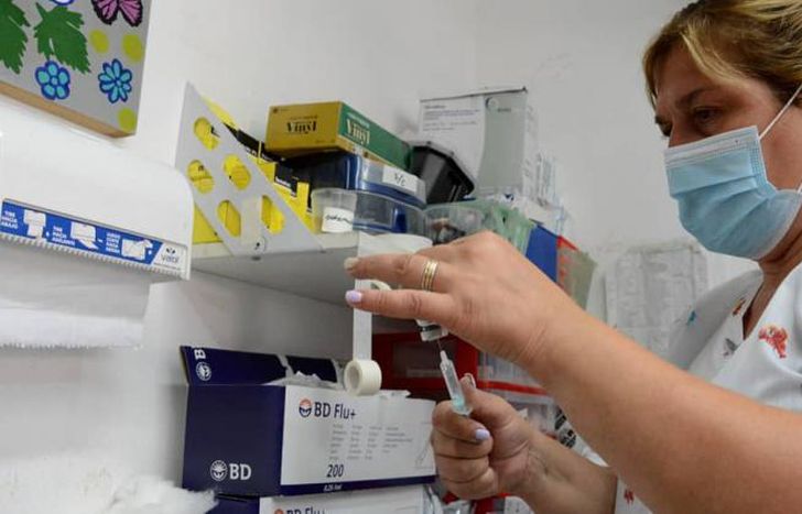 Compraron diez freezers para conservar las vacunas.