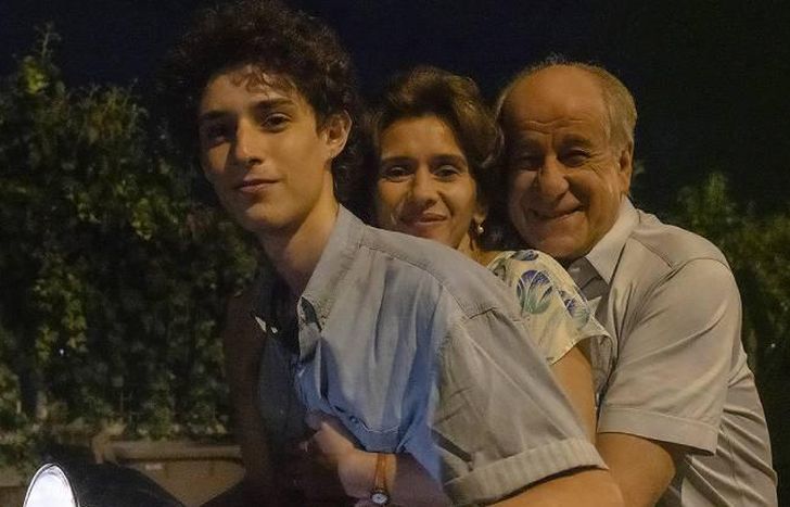 Ambientada en Nápoles en los 80,