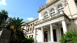 Por Navidad y fin de año, el Gobierno de la Provincia declaró tres días de asueto: a quién alcanza. Por Navidad y fin de año, el Gobierno de la Provincia declaró tres días de asueto: a quién alcanza.