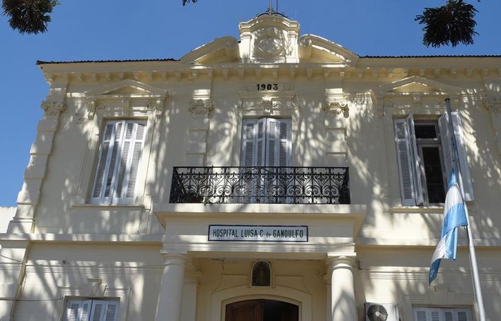 Está internado en la UTI del hospital Gandulfo.