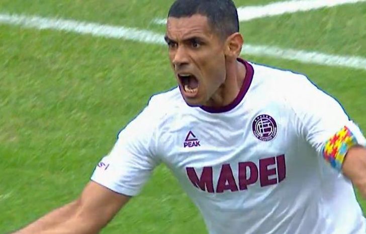 El Pepe no se mueve de Lanús.