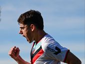 Bruno Báez, el goleador de la ilusión de Brown de Adrogué.