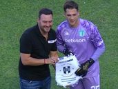 Facundo Cambeses es muy querido en Banfield.