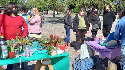 Habrá stands de construcciones, confección, servicios y huerta. Habrá stands de construcciones, confección, servicios y huerta.