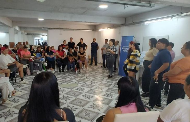 El Fines garantiza el derecho a la educación y abre nuevas puertas para la formación personal.