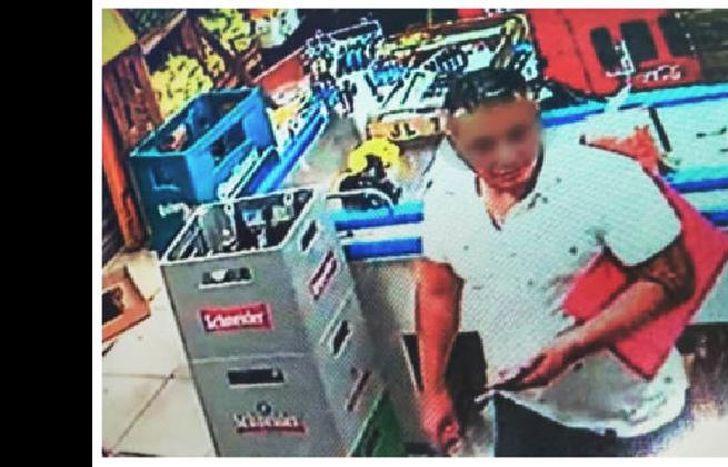 se hacía pasar por inspector municipal.