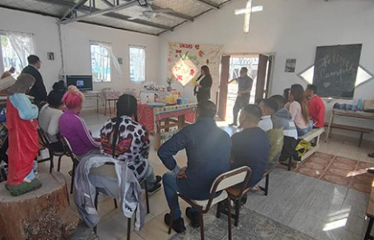 Se entregaron certificados a personas privadas de la libertad de ambos géneros.